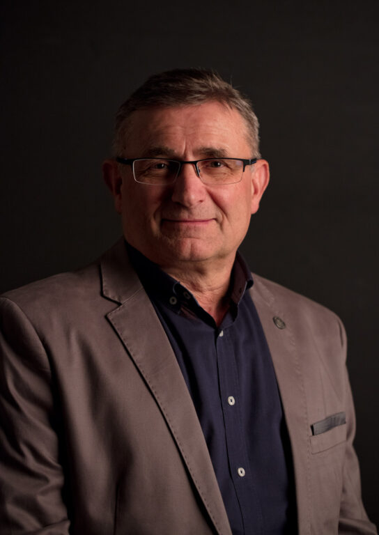 dr hab. Dariusz Manasterski dr hab. Dariusz Manasterski